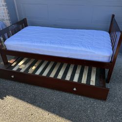 Twin Bed Frame /trundle /2 Twin Mattress 