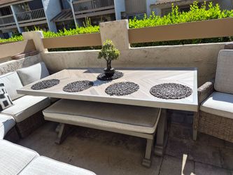 🔥GORGEOUS  OUTDOOR DINING SET 🔥 4 CHAIRS 🔥 SEATING BENCH