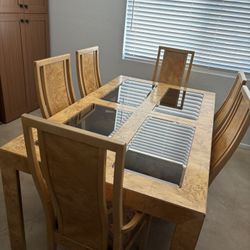 Dining Room Table & Chairs