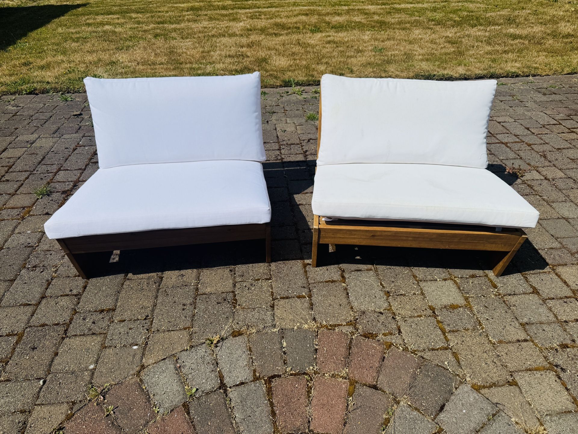 2 Outdoor Club Chairs