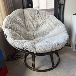 Papasan Chair With Cushion