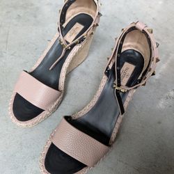 Valentino Garavani Rockstud Double Leather Wedge Espadrilles (EU 41/US 10)