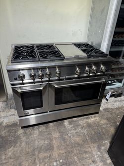 Stainless Steel Dual Oven Gas Range with Griddle