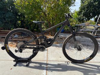 SPECIALIZED ENDURO READY TO RUN