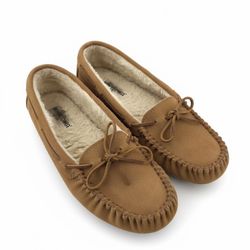 Minnetonka Slippers Women’s 10 – Chestnut 