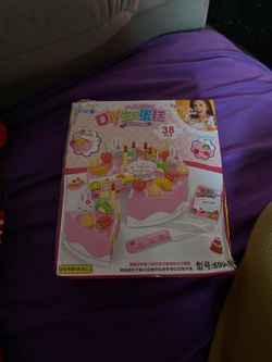 Cake toys