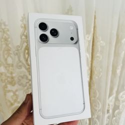 Iphone 17 pro max 1tb silver factory unlocked 