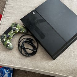 PS4 Game Console! $100 Obo 