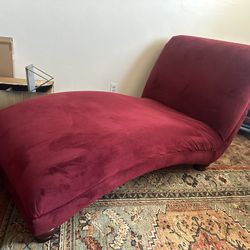 Chaise Lounge 
