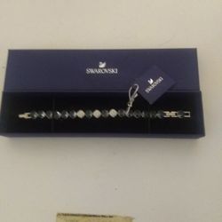 SWAROVSKI CRYSTAL BRACELET BRAND NEW