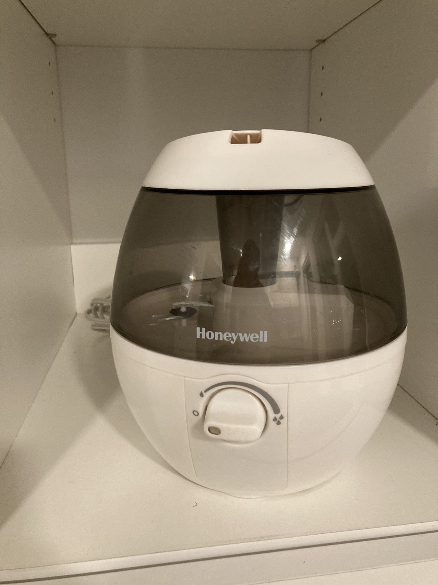 HONEYWELL HUMIDIFIER