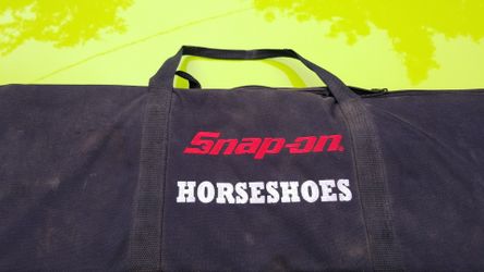 Snap on horseshoes