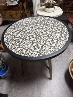Decorative Round Dining (Accent) Table 27 x 27