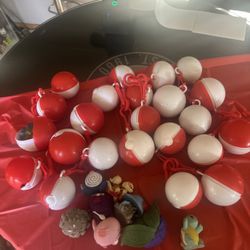 Vintage 1999 Pokemon Burger King Kids Meal Toys 32 Pc Lot Pokeballs Launchers