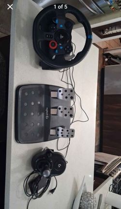 Logitech g29 Steering Wheel w/ shifter