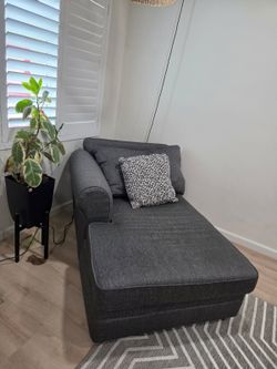 Lounge chair