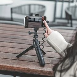 PGYTECH MantisPod Pro Allround Vlogging Tripod