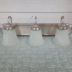 3 Light 24" Wide Bathroom Vanity Light