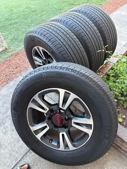 Toyota Tacoma wheels and tires 265/65/17