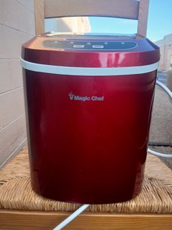 Magic Chef Ice Maker