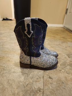 Boy cowboy boots size 11