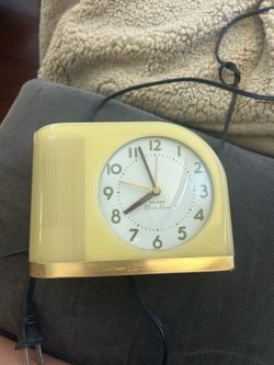 Retro Big Ben Moon Beam Clock