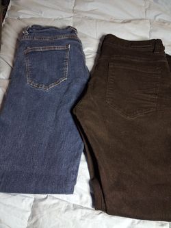 Mens Jeans Size 32×32. 2 Pairs For 10dollars 