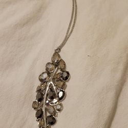 vintage rhinestone leaf floral pendant necklace
