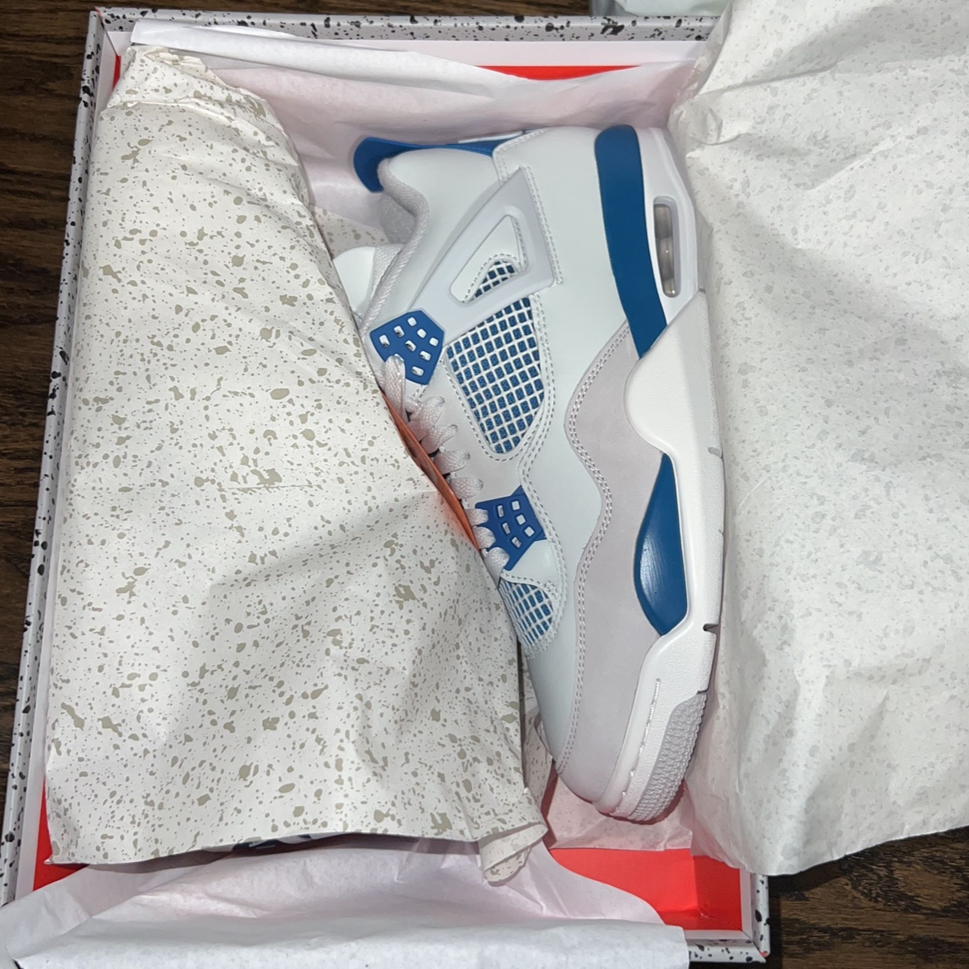 Air Jordan 4 Military Blue 