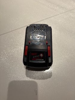 Milwaukee red lithium battery XC6.0