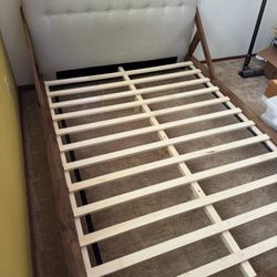 Full Size Mid Century Modern Platform Bed frame 