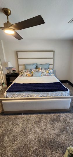 King bed frame from Neinum Marcus!  Headboard, Footboard, sideboards