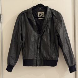 Authentic Vintage Black Leather Bomber Jacket. Size Medium.The Saddlery. Can Be Unisex 