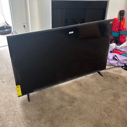 4K UHD Smart TV 55” - ROKU TV
