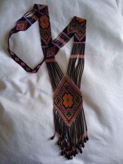 BRAND NEW HANDMADE BEADED NECKLACE