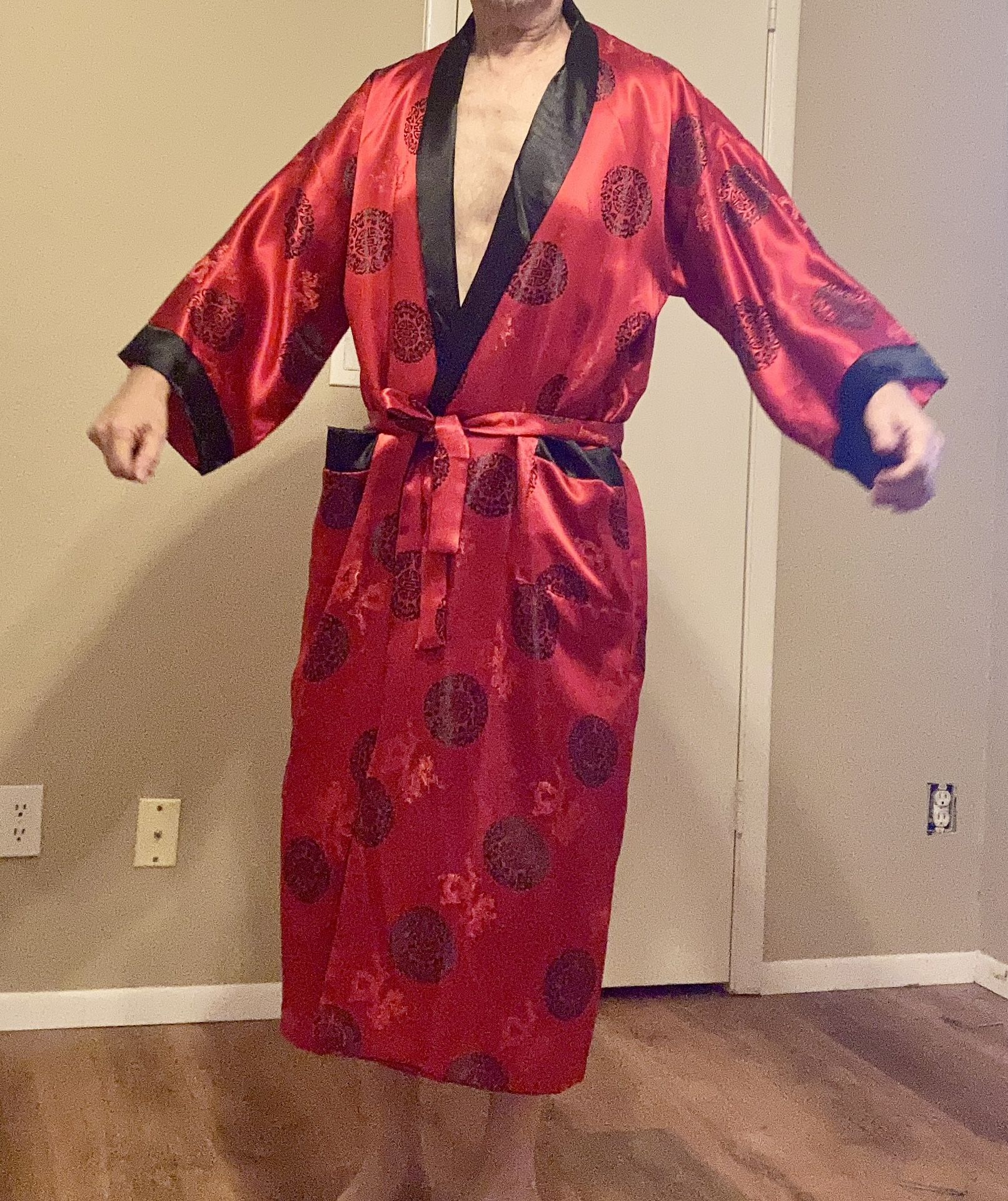 Mens Robe Red Embroidered Dragon Silky Satin Chinese Asian Japanese Kimono Wrap