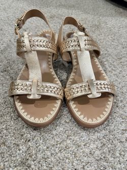 Naturalizer Nia Metallic Champagne Gold Woven T-Strap Slingback Sandals - Size 9