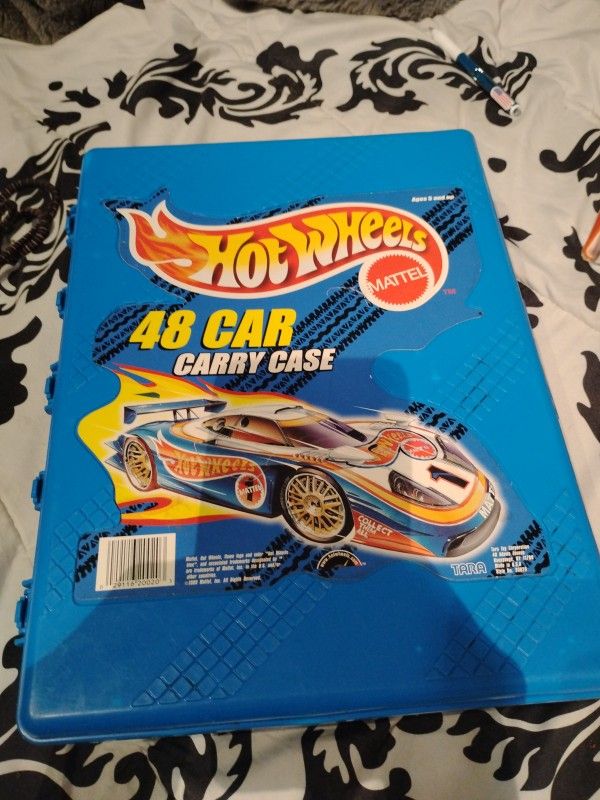 Hot Wheels Case And 27 Die Cast Trucks And Cars