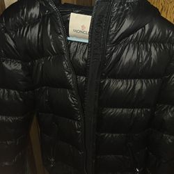 Moncler Women's Puffer Jacket Small