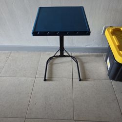 Portable Table 17inches Square