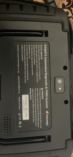 Foxwell scan tool w/borescope