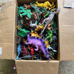 $15- Big Box Of Dinosaurs