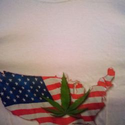 Men's size Medium weed Shirt With Souvenirs