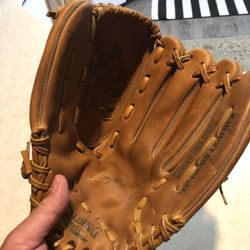 Spaulding RHT Baseball Glove