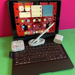 Apple IPad 9th Generation (10.2” Retina /Touch ID /IOS 18/ 2021 Model) 64GB with Pen, Keyboard  & Accessories