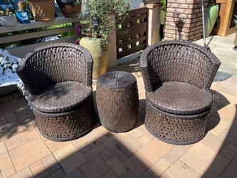 Set with rotation chairs , sumbrella cushions