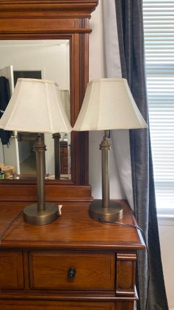 2 bronze table lamps