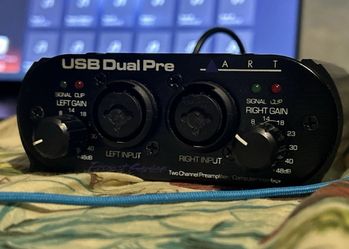 Pre amp for usb to computer music phantom power small on the go studio work pretty good!