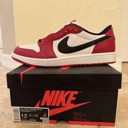 Jordan 1 Low Chicago