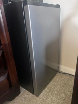 Dorm Refrigerator and Microwave